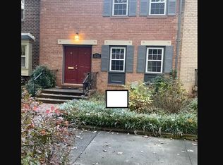 11725 N Shore Dr, Reston, VA 20190