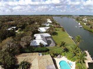 411 Live Oak Rd, Vero Beach, FL 32963