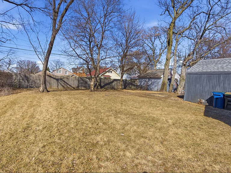 835 Bishop Ave #2 — Photo 15