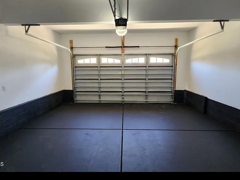 103 Hope Town Ct — Photo 40