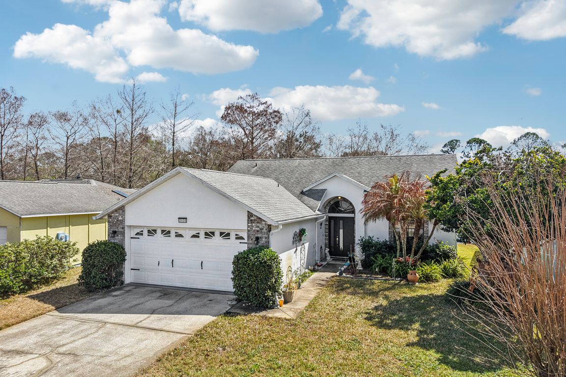 Long Grove Ln-S2702-001.jpg