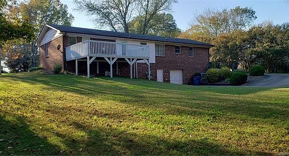 5th image of 550 29th Avenue Dr NW