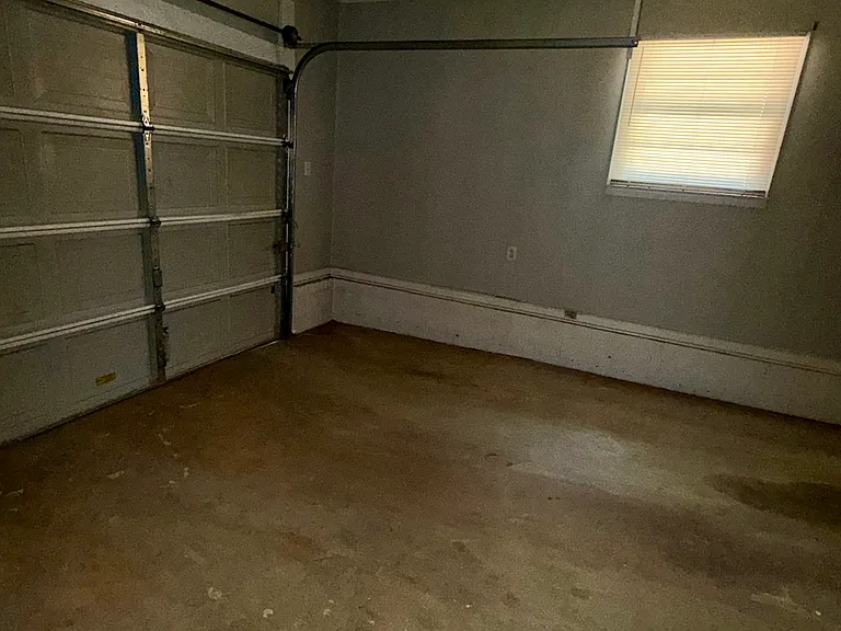 1403 Edgewood Dr — Photo 14