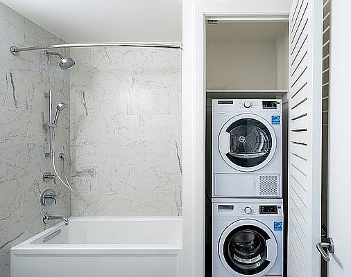 5th image of 220 E 72nd St #23B2