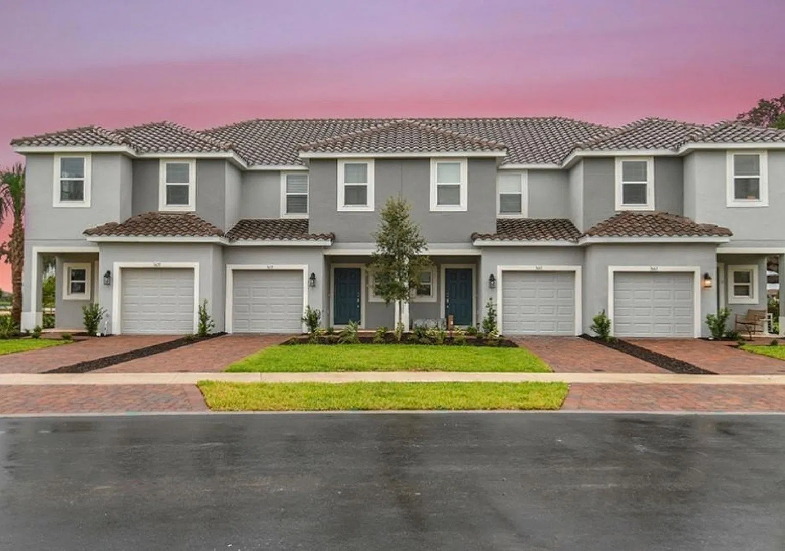 1288 Lago Vista Court Kissimmee, FL 34746 - 1 — Photo 2