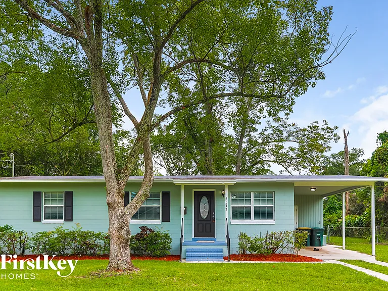 3044 Yanlee Ln — Photo 1