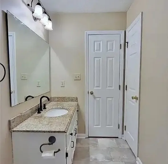5532 Robmont Dr — Photo 11