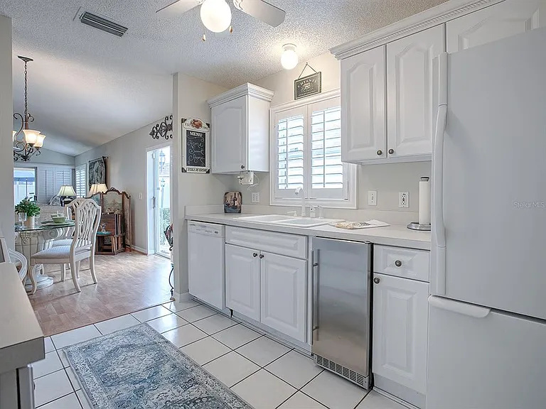 1129 Santa Cruz Dr — Photo 11