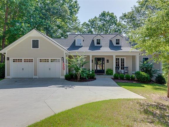 2nd image of 1025 Cross Creek Dr