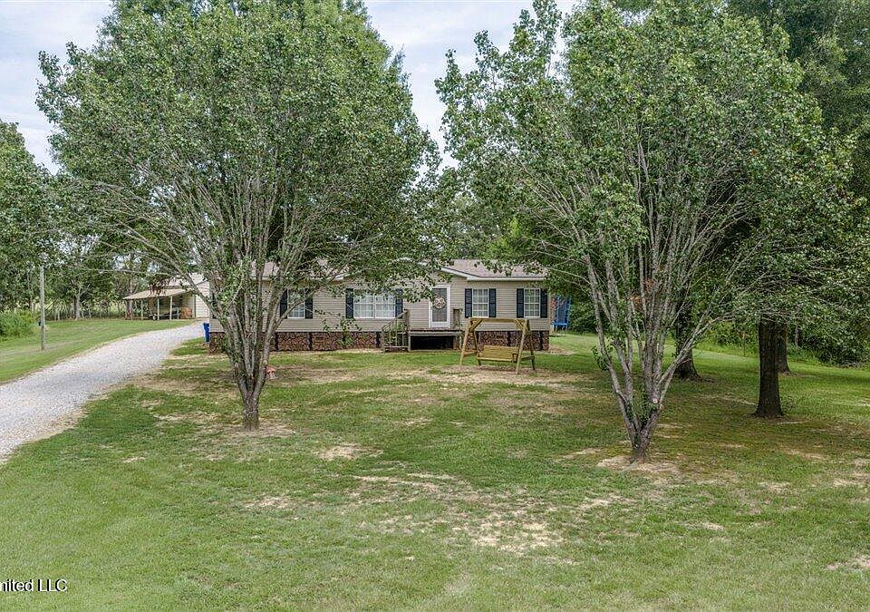 1st image of 452 Hudson Rd