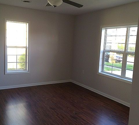 MASTER BR- CLOSET TO RIGHT