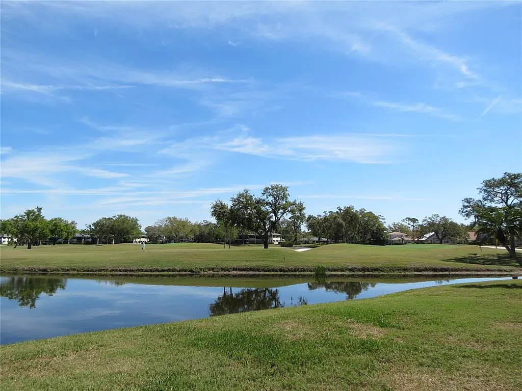 1 bed, 1.5 bath, 900 sqft, $3,000 — Photo 3