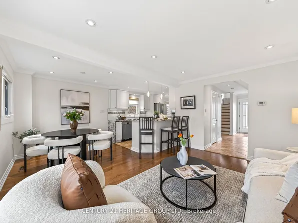 64 Coventry Ct, Richmond Hill, ON L4C 8B7