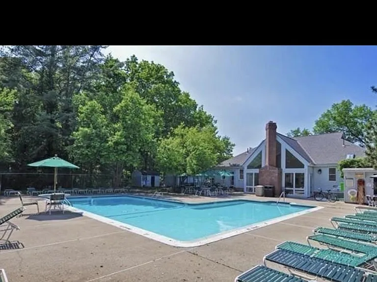 8 Walden Dr #16 — Photo 15