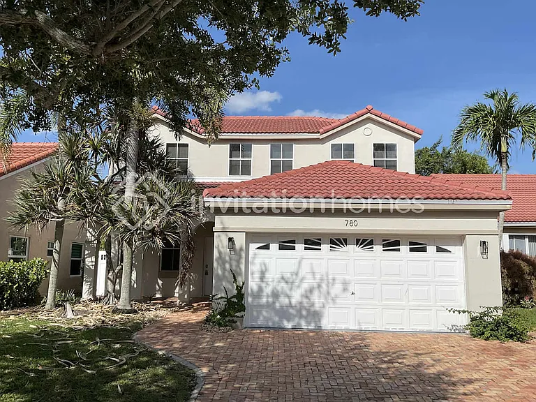 780 Falling Water Rd — Photo 1