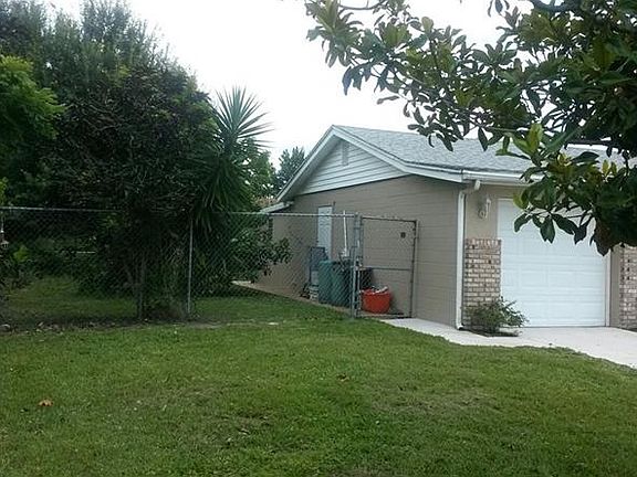 5th image of 593 Royal Palm Dr