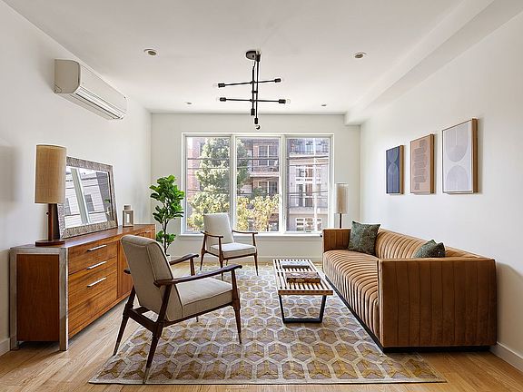 2nd image of 320 Humboldt St APT 2