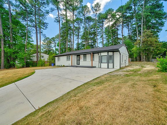 4th image of 2305 Rock Quarry Rd