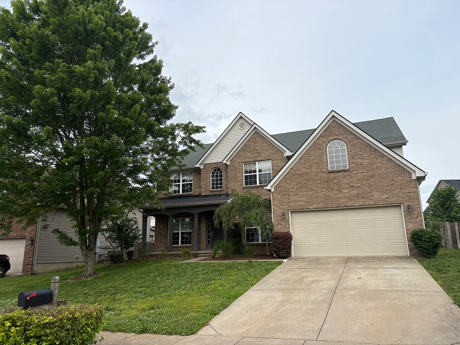 6 bed, 2.5 bath, 3111 sqft, $7,000 — Photo 1