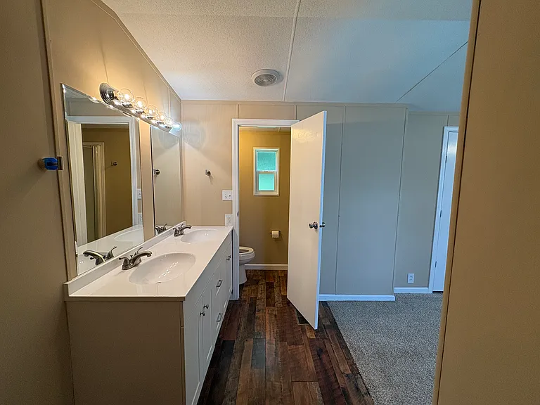 42 Freeman Rd — Photo 9