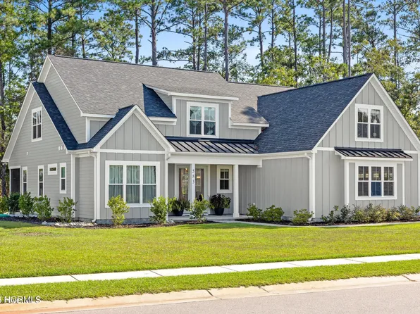 583 Crown Pointe Drive, Hampstead, NC 28443