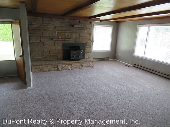 3rd image of 10111 Lake Steilacoom Dr SW