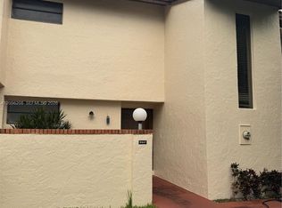 8947 SW 149th Pl, Miami, FL 33196