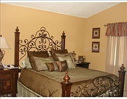 5th image of 6631 Chantry St
