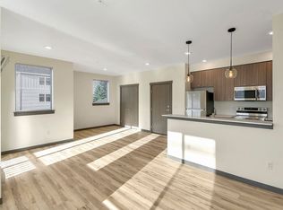 13521 97th Ave E #405, Puyallup, WA 98373