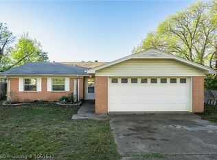 805 K St, Barling, AR 72923