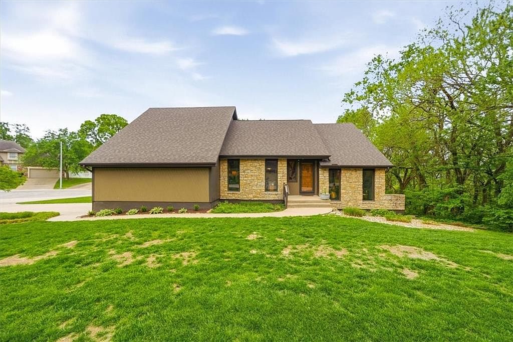 13105 W 69th St, Shawnee, KS 66216 | Zillow