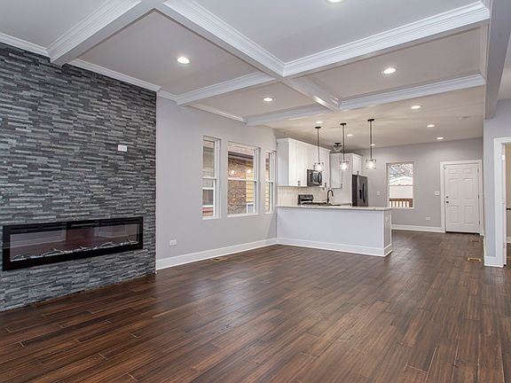 4th image of 8208 S Blackstone Ave