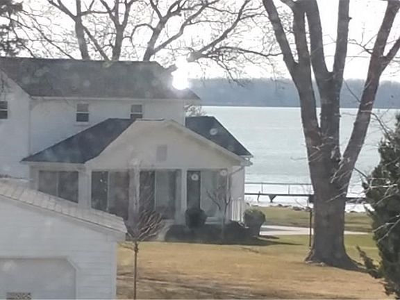 3rd image of 583 Columbus Ave