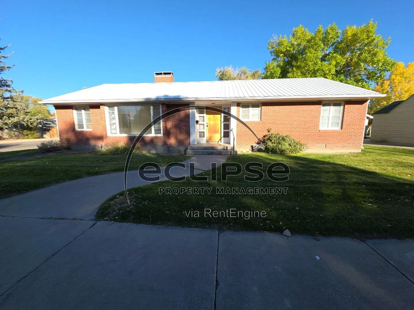 3 bed, 2.0 bath, 1778 sqft, $1,750 — Photo 2