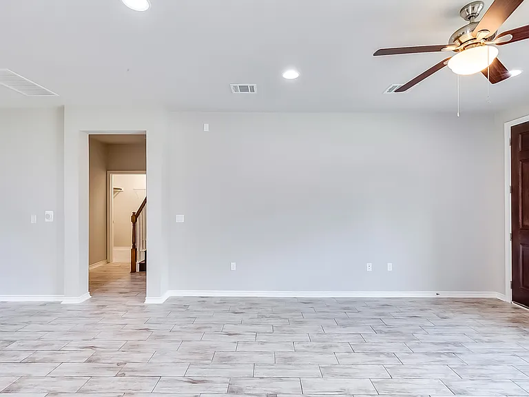 14314 McCoy Loop — Photo 7