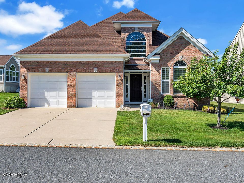 1st image of 70 Bayville Way