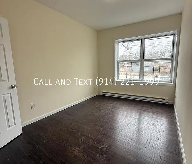 2 Amsterdam Pl — Photo 2