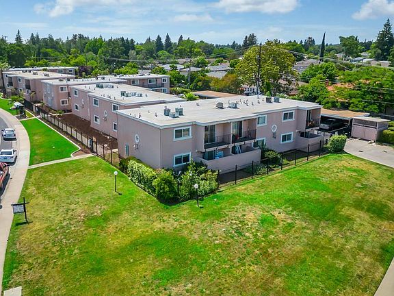 3rd image of 7198 S Land Park Dr APT 4