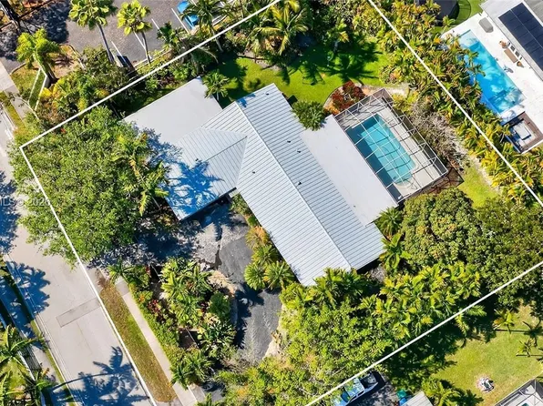 10142 SW 79th Ave, Miami, FL 33156