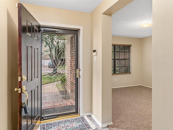 4th image of 7727 Hunters Peak Ln