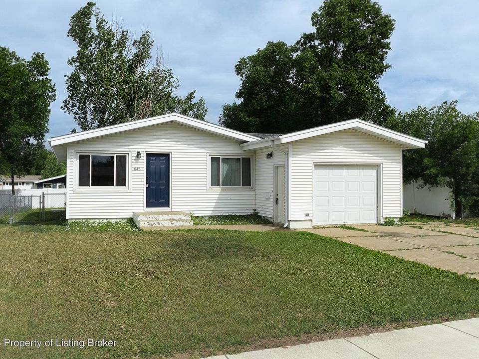 1st image of 843 Dell Ave