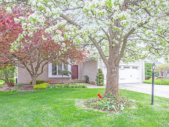 4th image of 7017 Fairway Vista Dr SE #2