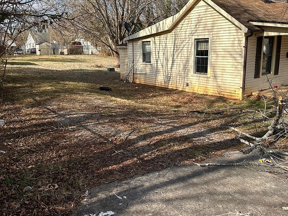 2nd image of 119 Jordan St