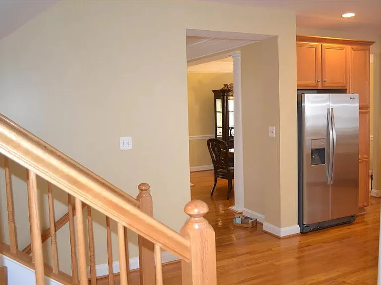 9212 Sycamore Crest Dr — Photo 8