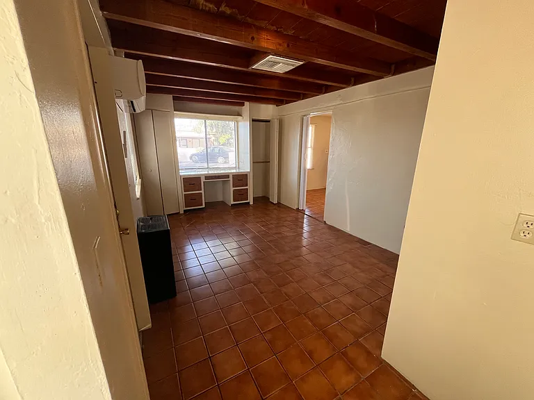 2301 N Northway Ave #10 — Photo 10
