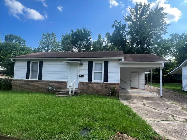 318 Burns St, Pineville, LA 71360