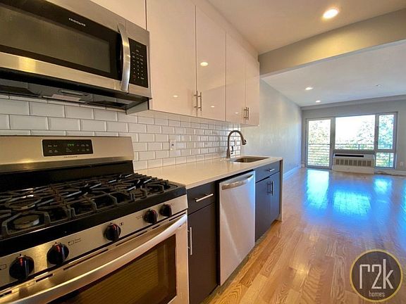 3rd image of 23-23 Astoria Blvd #2F