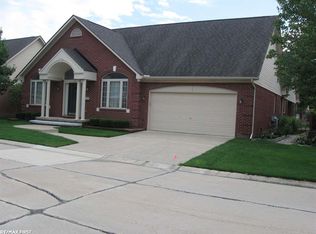 16564 Waverly Rd, Clinton Township, MI 48038