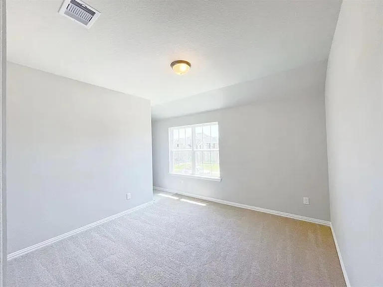 440 Round Lake Dr — Photo 22