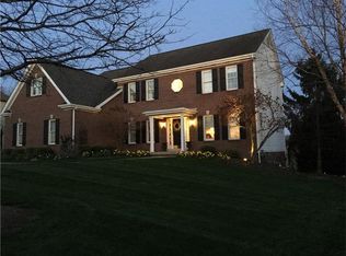 7024 Oak Park Dr, Gibsonia, PA 15044